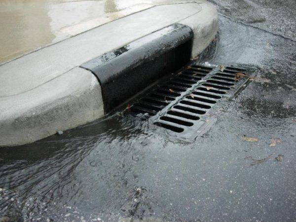 Устройство дождевой канализации